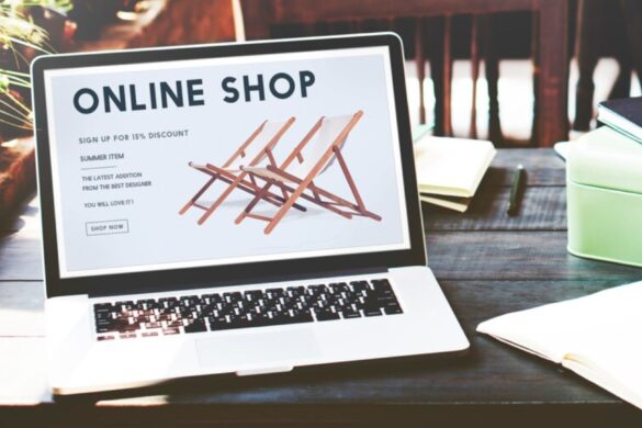 Jakie kompetencje są kluczowe przy wyborze zewnętrznych specjalistów do obsługi e-commerce?
